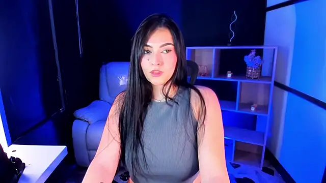 TifanyWhite  online show from 12, 12, 2024