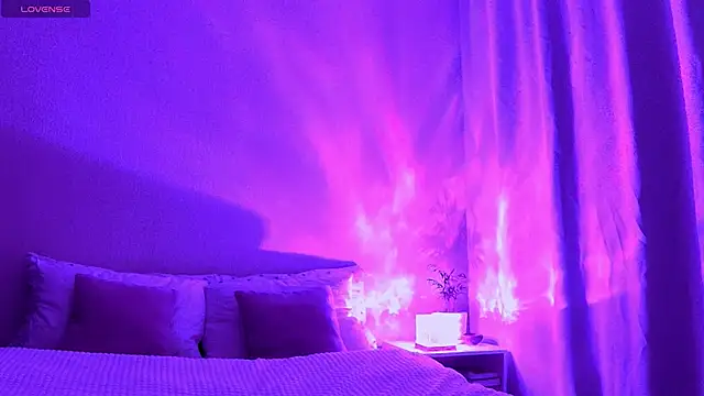 StacyWorry online show from 9, 3, 2025