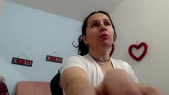 victoria jones online show from 15, 11, 2025