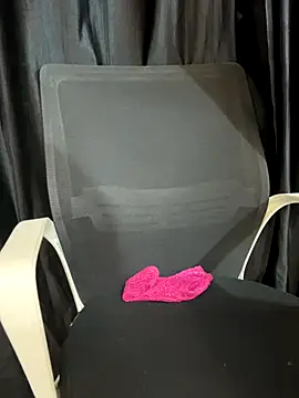 Snapshot of Diya_Chopra chatting on 3, 12, 2025 Diya Chopra online show from 3, 12, 2025