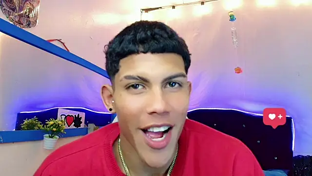 Snapshot of Damian_latinxxx chatting on 9, 2, 2025 Damian latinxxx online show from 9, 2, 2025