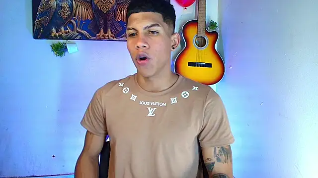 Snapshot of Damian_latinxxx chatting on 15, 2, 2025 Damian latinxxx online show from 15, 2, 2025