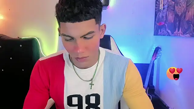 Snapshot of Damian_latinxxx chatting on 18, 2, 2025 Damian latinxxx online show from 18, 2, 2025