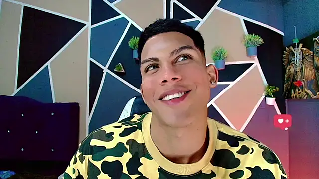 Snapshot of Damian_latinxxx chatting on 20, 2, 2025 Damian latinxxx online show from 20, 2, 2025