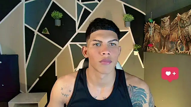 Snapshot of Damian_latinxxx chatting on 20, 2, 2025 Damian latinxxx online show from 20, 2, 2025