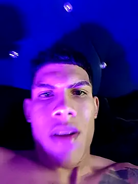 Snapshot of Damian_latinxxx chatting on 21, 2, 2025 Damian latinxxx online show from 21, 2, 2025