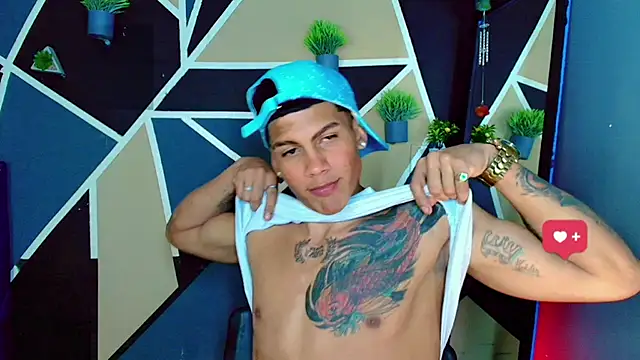 Snapshot of Damian_latinxxx chatting on 22, 2, 2025 Damian latinxxx online show from 22, 2, 2025