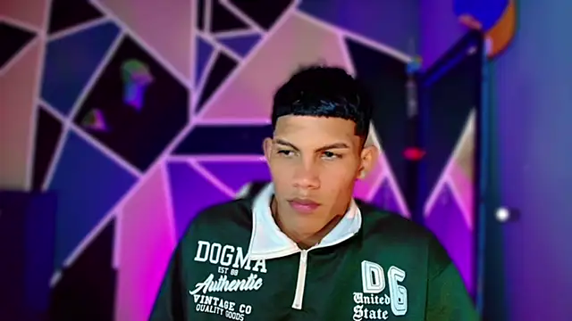 Snapshot of Damian_latinxxx chatting on 23, 2, 2025 Damian latinxxx online show from 23, 2, 2025