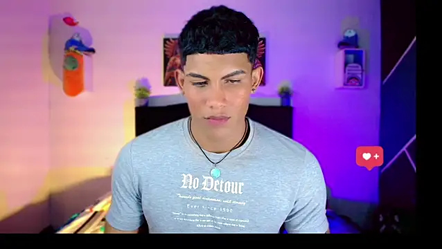 Snapshot of Damian_latinxxx chatting on 8, 3, 2025 Damian latinxxx online show from 8, 3, 2025