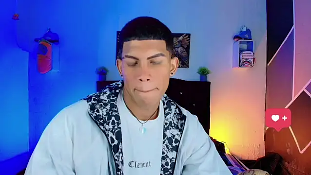 Snapshot of Damian_latinxxx chatting on 12, 3, 2025 Damian latinxxx online show from 12, 3, 2025