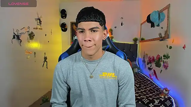 Snapshot of Damian_latinxxx chatting on 1, 10, 2025 Damian latinxxx online show from 1, 10, 2025