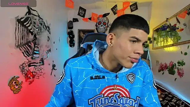 Snapshot of Damian_latinxxx chatting on 20, 10, 2025 Damian latinxxx online show from 20, 10, 2025