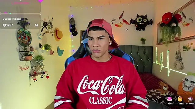 Snapshot of Damian_latinxxx chatting on 8, 11, 2025 Damian latinxxx online show from 8, 11, 2025