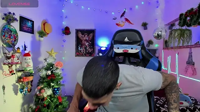 Snapshot of Damian_latinxxx chatting on 30, 11, 2025 Damian latinxxx online show from 30, 11, 2025