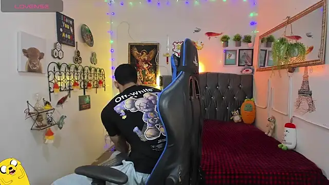 Snapshot of Damian_latinxxx chatting on 10, 1, 2026 Damian latinxxx online show from 10, 1, 2026