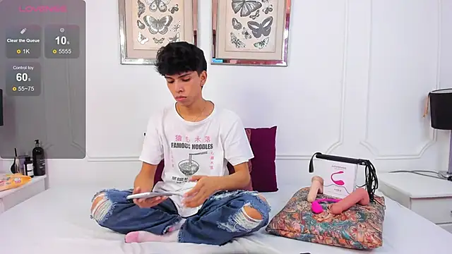 Snapshot of Santy_carrington chatting on 8, 1, 2025 Santy carrington online show from 8, 1, 2025