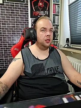 Snapshot of PupW0lfy chatting on 16, 12, 2024 PupW0lfy online show from 16, 12, 2024