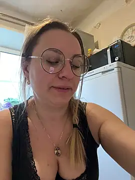 Snapshot of OlgaBuzzz chatting on 20, 3, 2025 OlgaBuzzz online show from 20, 3, 2025