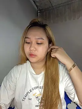 Snapshot of Odette68 chatting on 11, 6, 2026 Odette68 online show from 11, 6, 2026