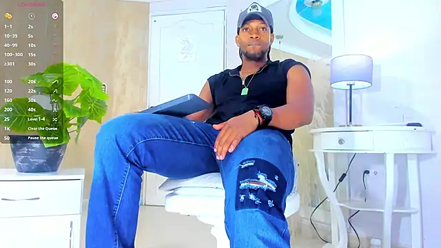 Snapshot of RicoBrown777_ chatting on 7, 6, 2026 RicoBrown777 online show from 7, 6, 2026
