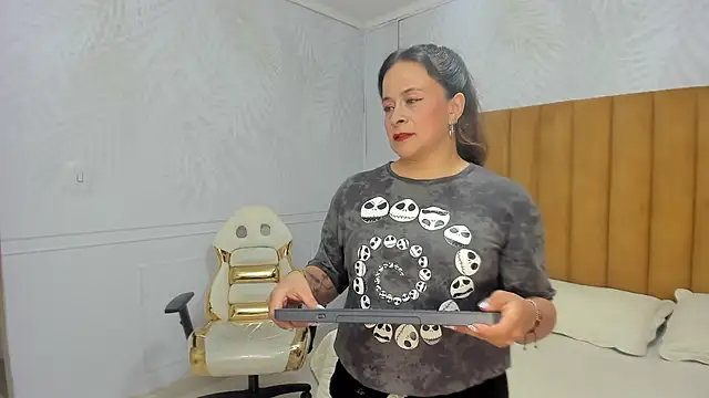 Snapshot of Daphne81_ chatting on 29, 1, 2025 Daphne81  online show from 29, 1, 2025