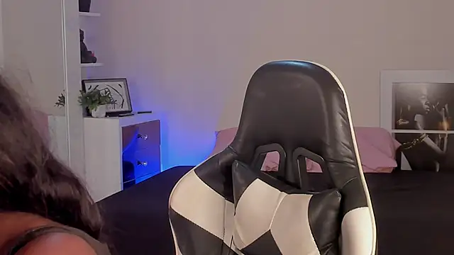 Snapshot of SavannahWildee chatting on 6, 12, 2024 SavannahWildee online show from 6, 12, 2024