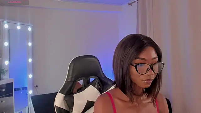 Snapshot of SavannahWildee chatting on 1, 2, 2025 SavannahWildee online show from 1, 2, 2025