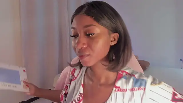 Snapshot of SavannahWildee chatting on 20, 2, 2025 SavannahWildee online show from 20, 2, 2025