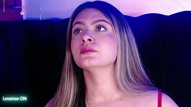 Snapshot of AspenRuss chatting on 11, 10, 2025 AspenRuss online show from 11, 10, 2025