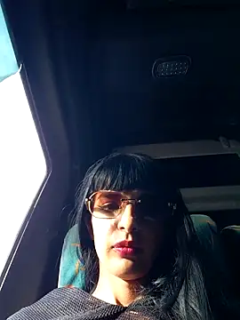 charllotee dark online show from 10, 5, 2026