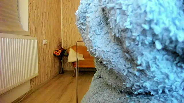 Snapshot of AishaRouhi chatting on 4, 3, 2025 AishaRouhi online show from 4, 3, 2025