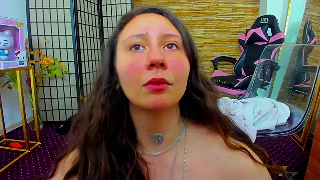 Snapshot of AishaRouhi chatting on 7, 1, 2026 AishaRouhi online show from 7, 1, 2026