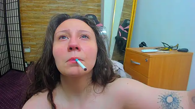 Snapshot of AishaRouhi chatting on 17, 2, 2026 AishaRouhi online show from 17, 2, 2026