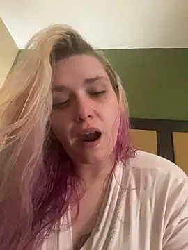 Snapshot of Lalalynn chatting on 18, 2, 2026 Lalalynn online show from 18, 2, 2026