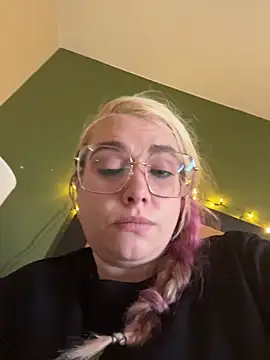 Snapshot of Lalalynn chatting on 22, 2, 2026 Lalalynn online show from 22, 2, 2026