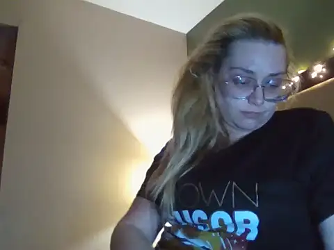 Lalalynn online show from 12, 4, 2026