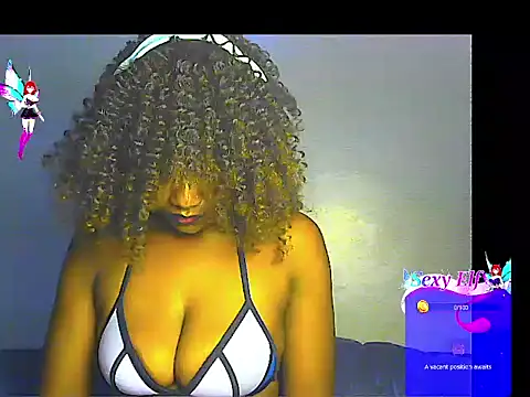 Snapshot of lilylovexx chatting on 4, 2, 2026 lilylovexx online show from 4, 2, 2026