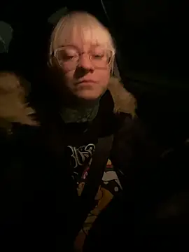 poussichienne online show from 17, 2, 2026