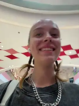 Snapshot of enjoy_my_beauty chatting on 15, 12, 2024 enjoy my beauty online show from 15, 12, 2024