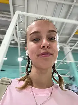 Snapshot of enjoy_my_beauty chatting on 21, 12, 2024 enjoy my beauty online show from 21, 12, 2024