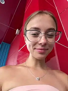 Snapshot of enjoy_my_beauty chatting on 16, 1, 2025 enjoy my beauty online show from 16, 1, 2025