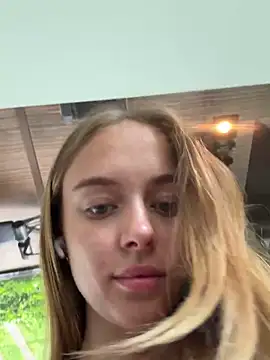 Snapshot of enjoy_my_beauty chatting on 26, 1, 2025 enjoy my beauty online show from 26, 1, 2025