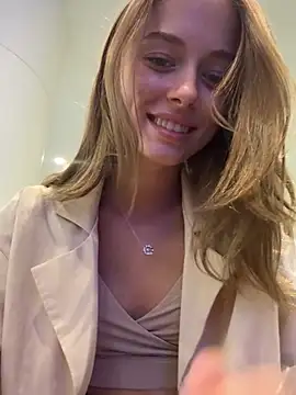 Snapshot of enjoy_my_beauty chatting on 26, 2, 2025 enjoy my beauty online show from 26, 2, 2025