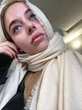 Snapshot of enjoy_my_beauty chatting on 30, 10, 2025 enjoy my beauty online show from 30, 10, 2025