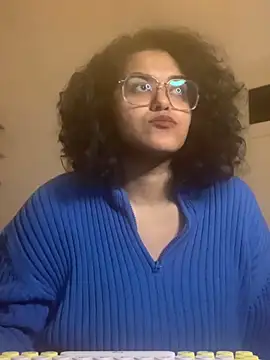 Snapshot of Curvydesifromgermany chatting on 28, 1, 2025 Curvydesifromgermany online show from 28, 1, 2025