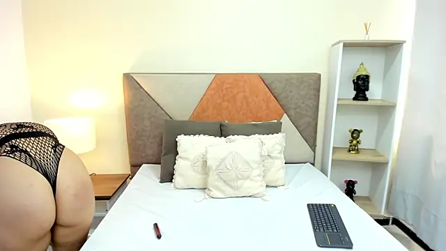 Snapshot of JennaCollins149 chatting on 19, 12, 2024 JennaCollins149 online show from 19, 12, 2024