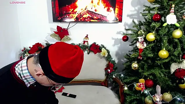 Snapshot of basic_Instinct chatting on 4, 12, 2024 basic Instinct online show from 4, 12, 2024