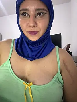 Snapshot of hannahayat chatting on 20, 6, 2026 hannahayat online show from 20, 6, 2026