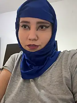 Snapshot of hannahayat chatting on 4, 7, 2026 hannahayat online show from 4, 7, 2026