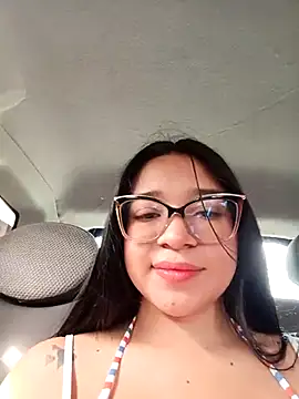 -VICKKY online show from 3, 10, 2025